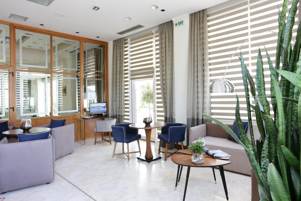Chloe Luxury Hotel 卡斯托里亚 外观 照片