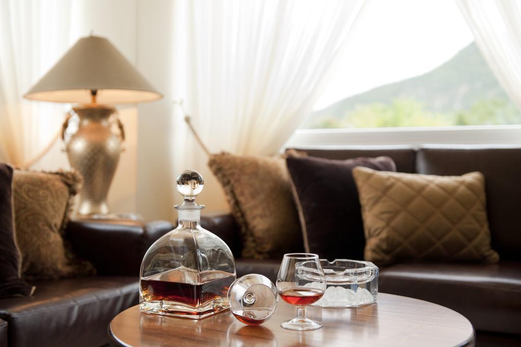 Chloe Luxury Hotel 卡斯托里亚 外观 照片