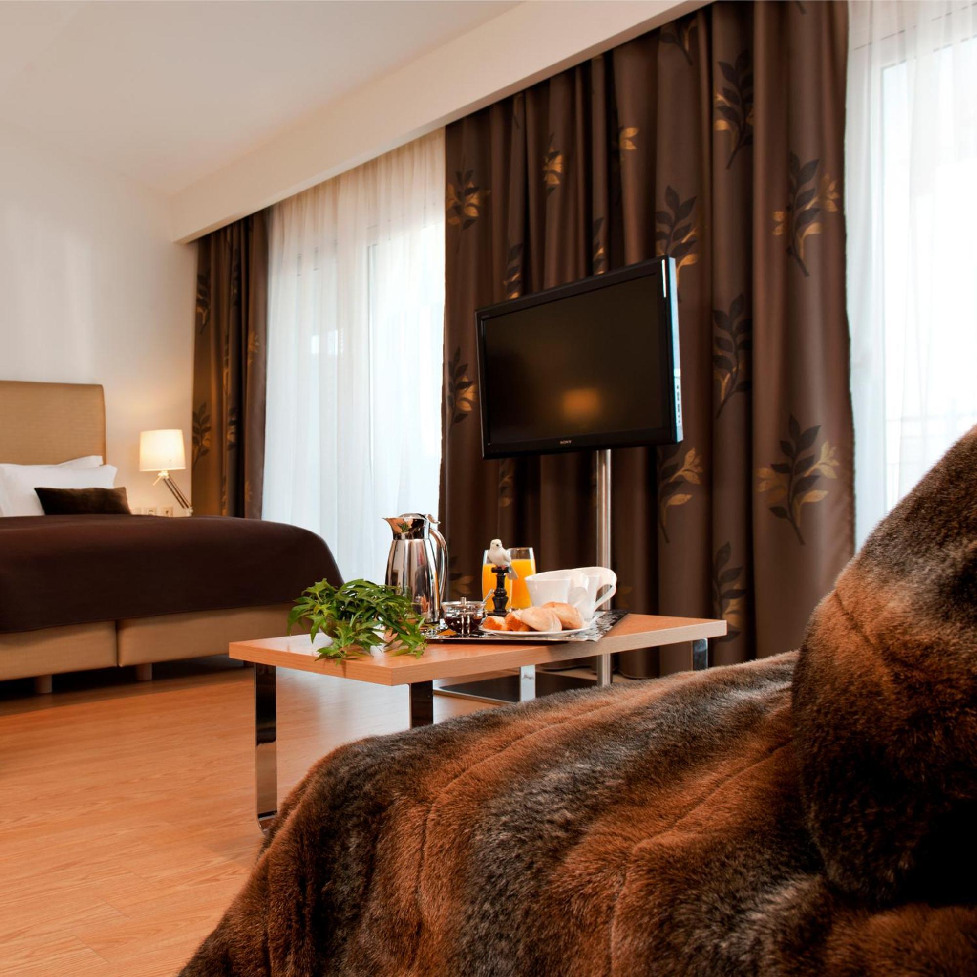 Chloe Luxury Hotel 卡斯托里亚 外观 照片
