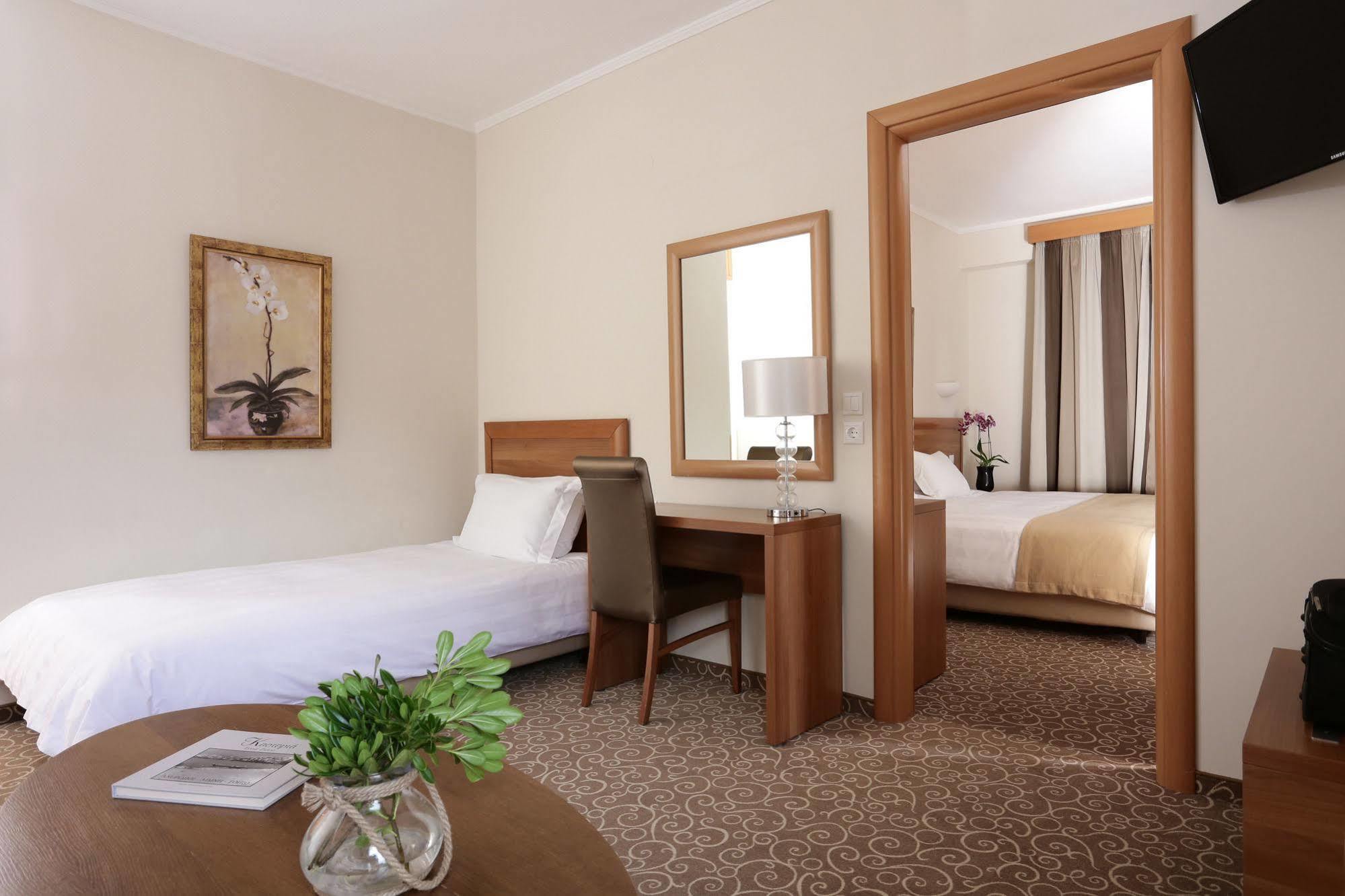 Chloe Luxury Hotel 卡斯托里亚 外观 照片